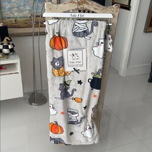 Pickle & Dot Halloween Gray/Orange/Black "Cats/Pumpkins" Plush Throw Blanket
